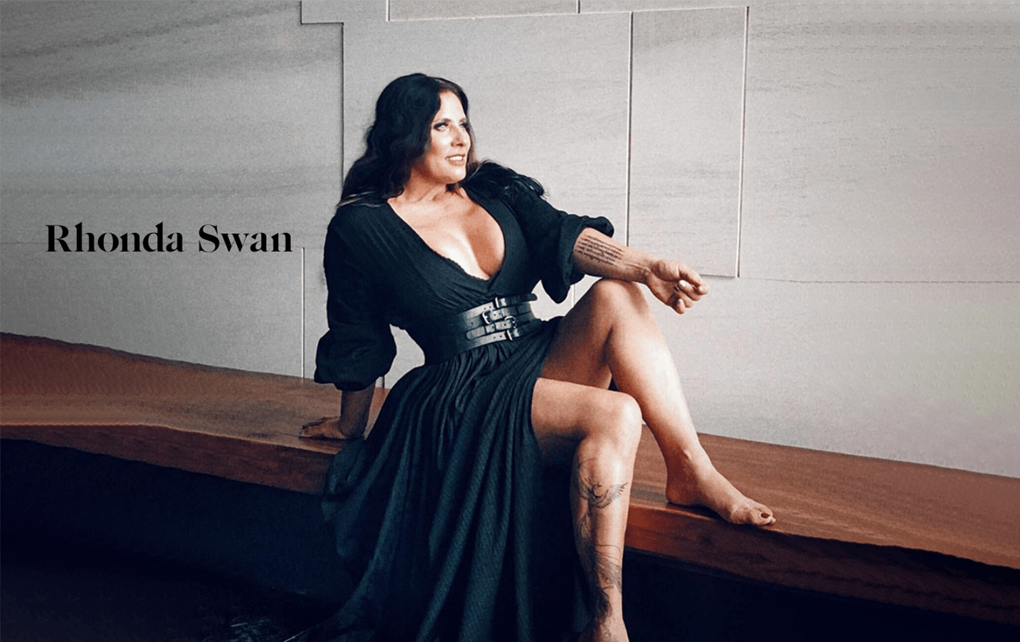 GODDESS SERIES: Rhonda Swan, image size:1428x898