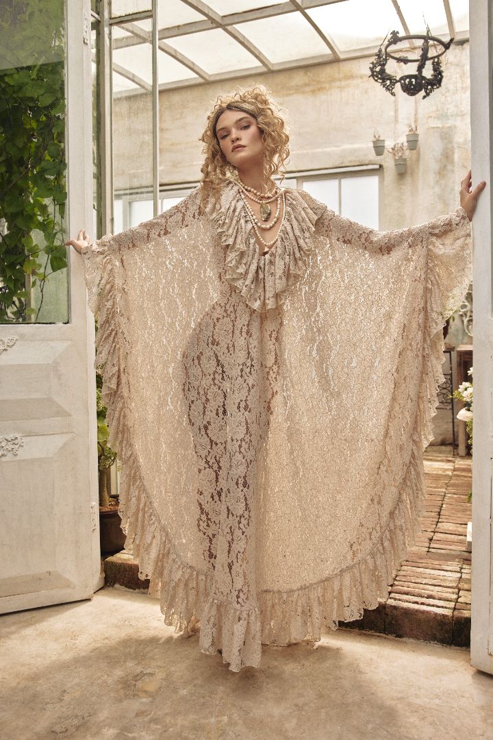 FIONA HOLIDAY COLLECTION