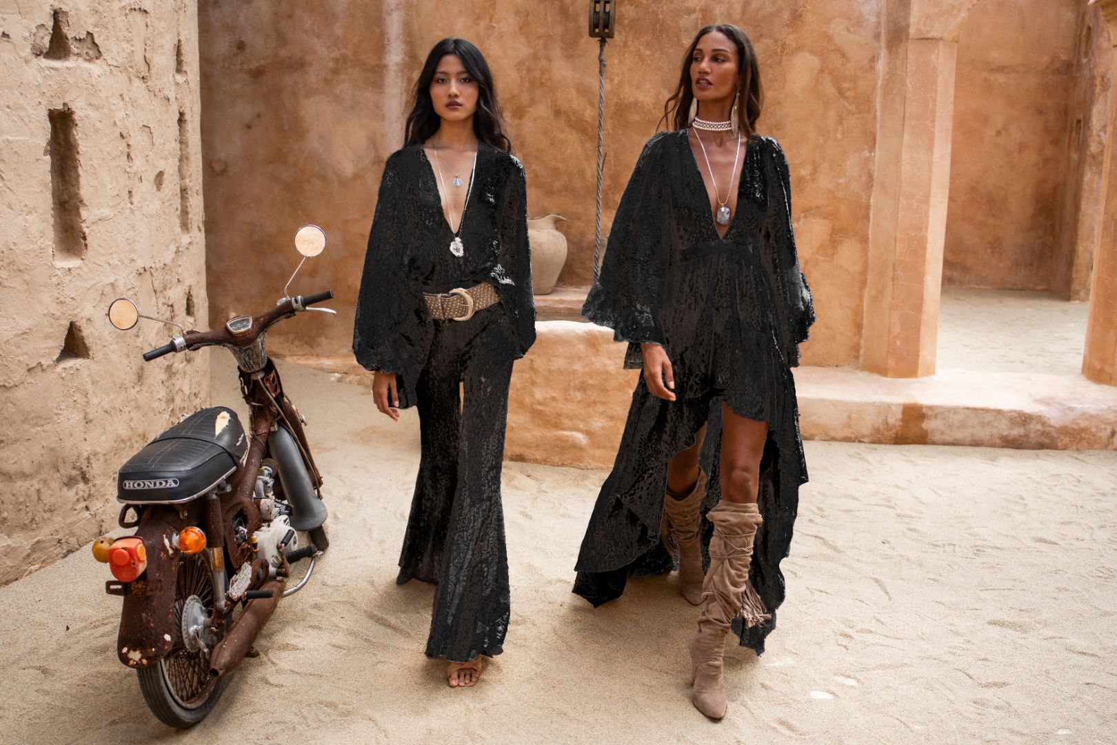 MAGGIE FLOWING DRESS