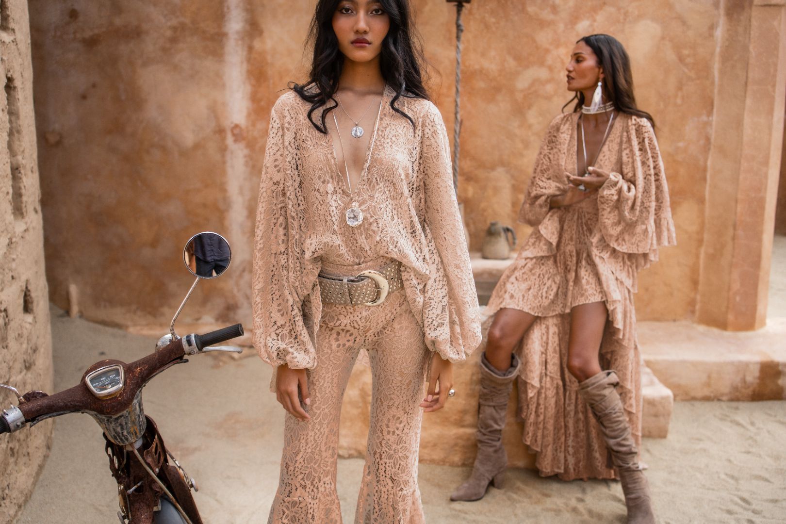 MAGGIE FLOWING DRESS