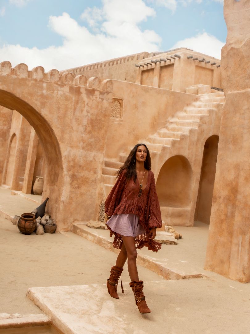 DAPHNE FLOWING BLOUSE