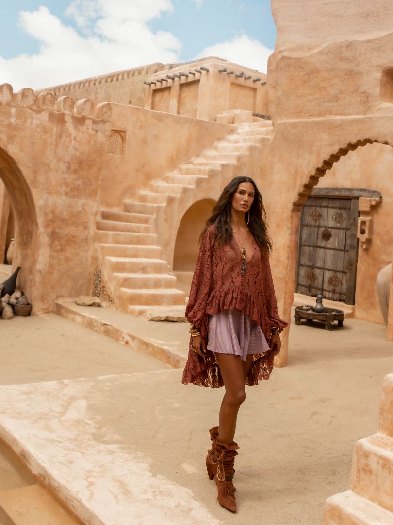 DAPHNE FLOWING BLOUSE