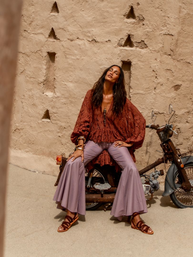 DAPHNE FLOWING BLOUSE