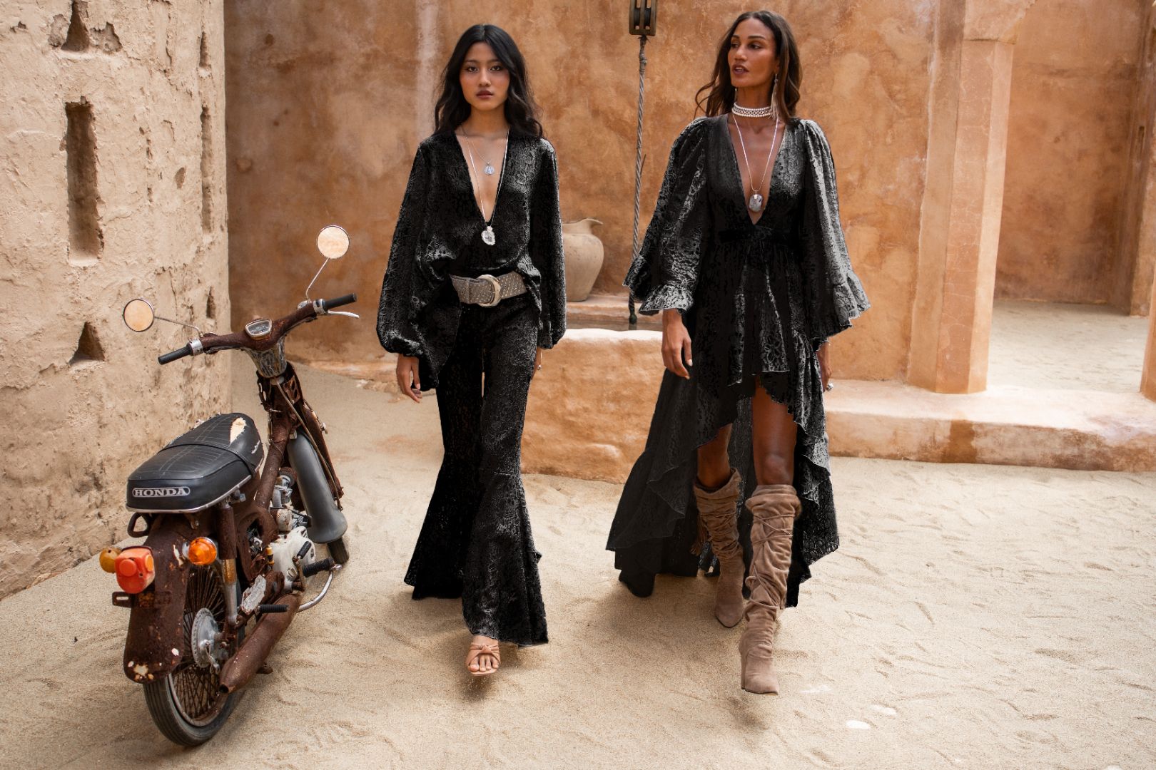 MAGGIE FLOWING DRESS