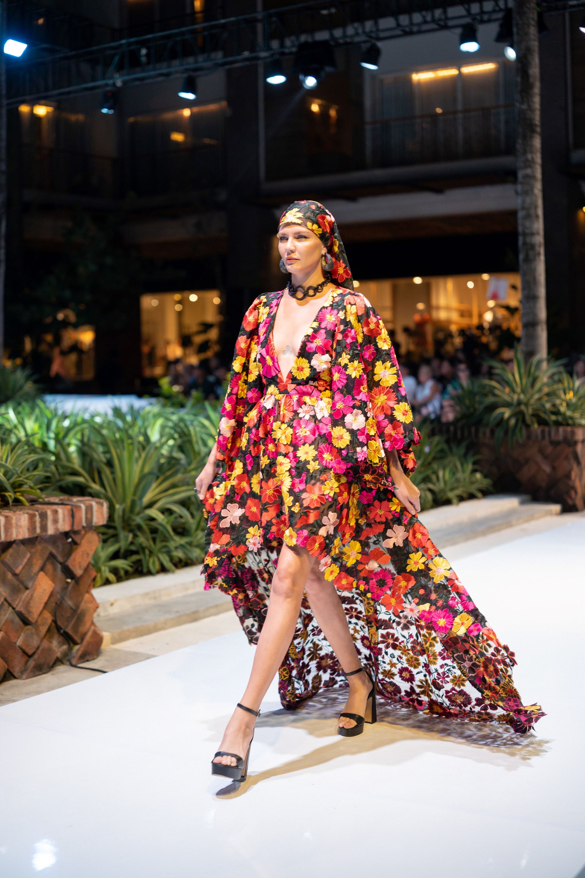 Erika Pea LANA MAGGIE FLOWING DRESS Black DAISY LOVE / S/M Erika Pea LANA MAGGIE FLOWING DRESS Black DAISY LOVE / S/M