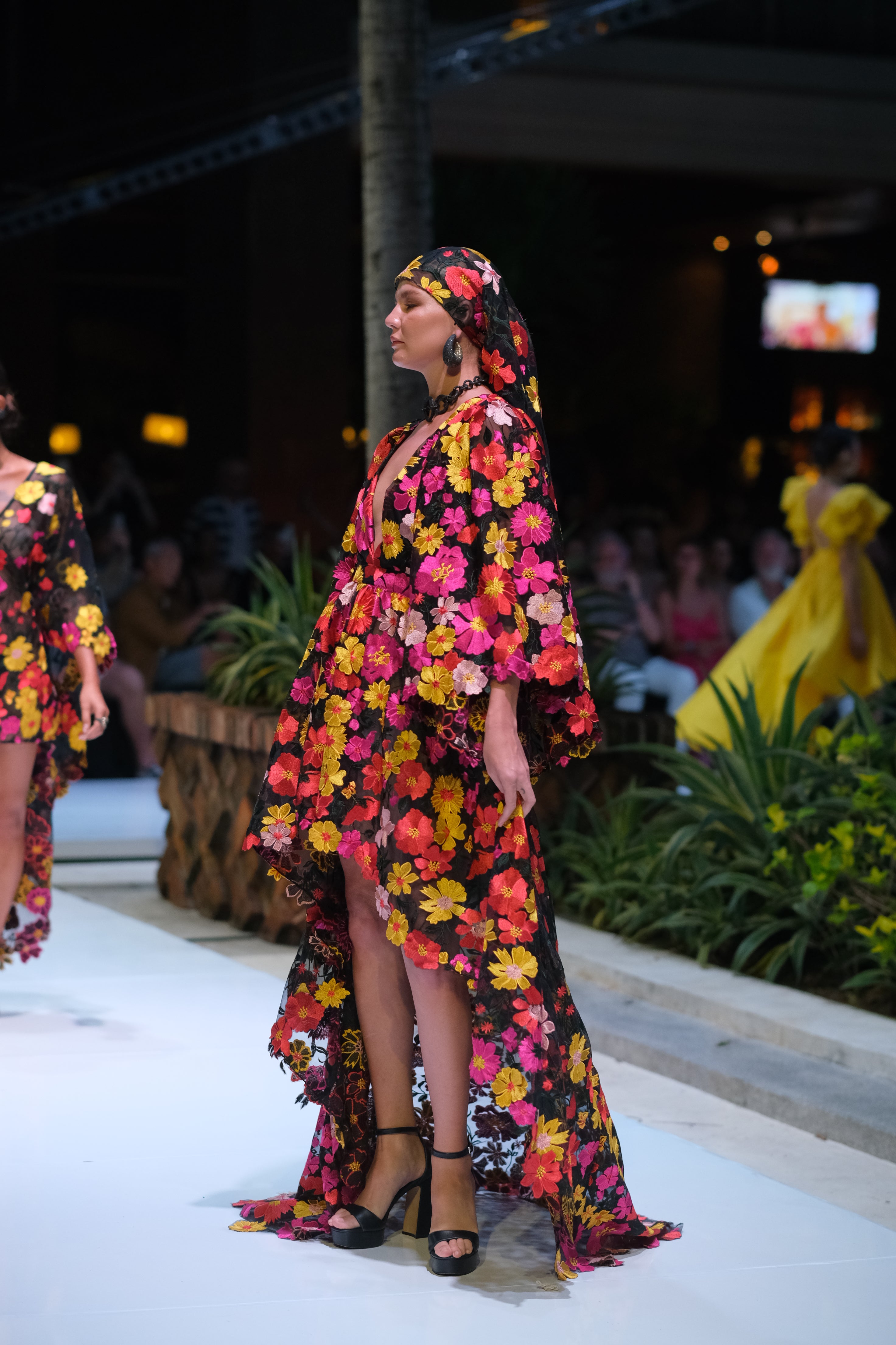 LANA MAGGIE FLOWING DRESS