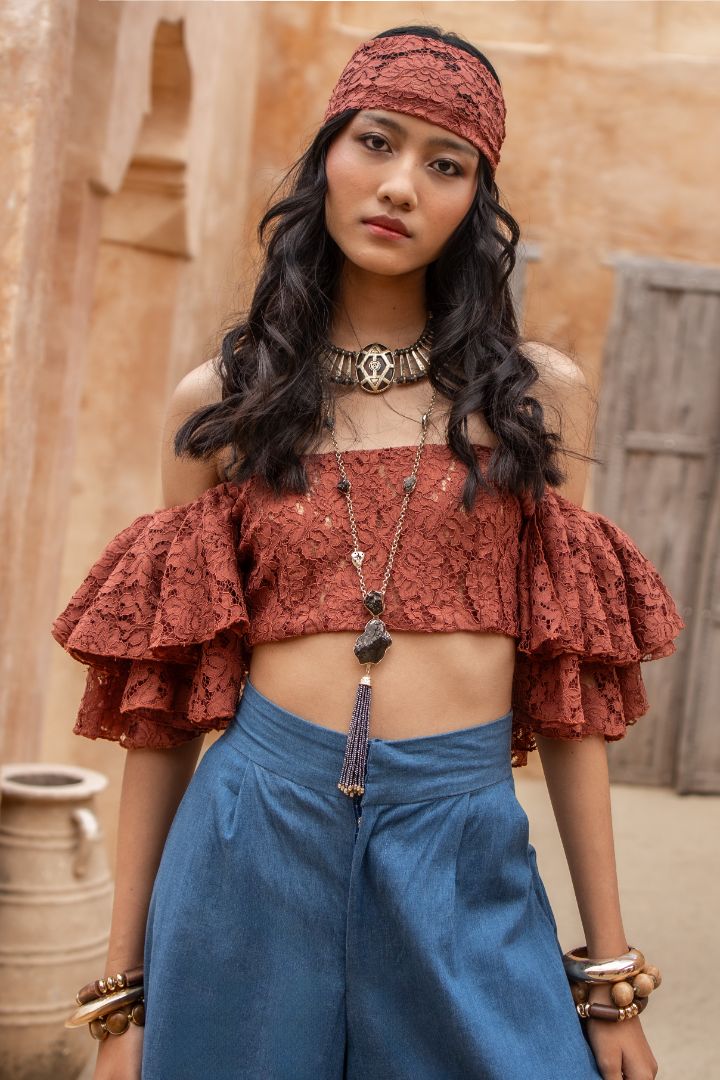 AJA RUFFLE TOP