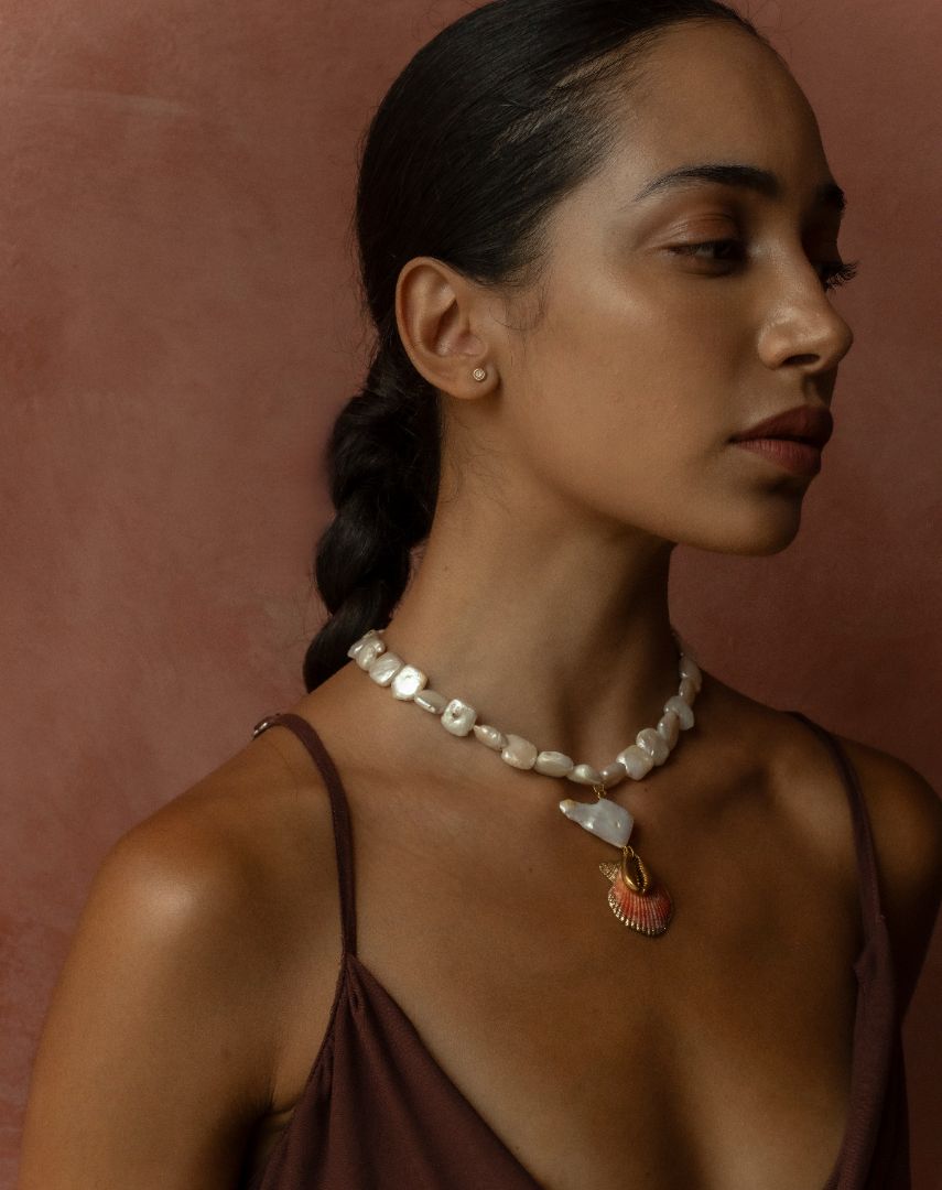 La Pearla Choker Necklace
