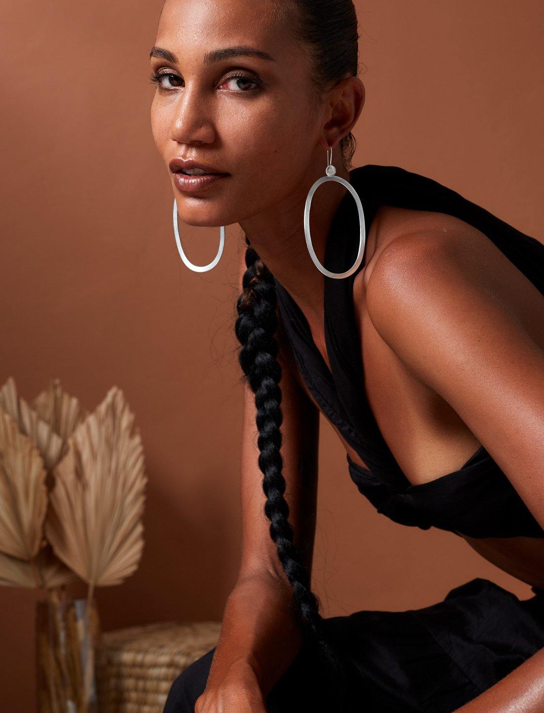 Anastasia Oval Earrings - Erika Peña